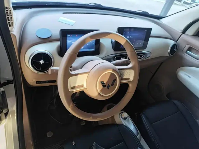 Wuling Hongguang Mini EV — Фото автомобиля 9