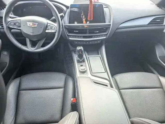 Cadillac CT5 — Фото автомобиля 7
