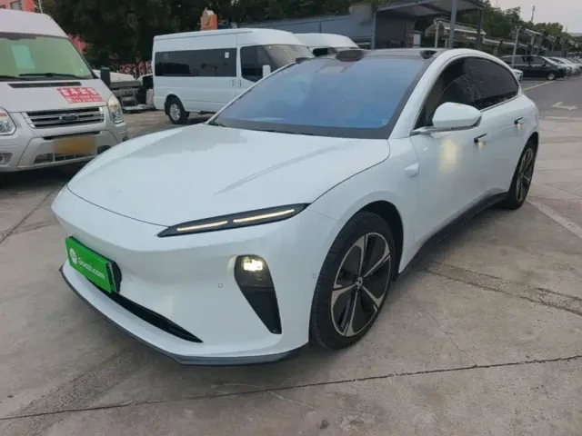 Фотография автомобиля — Nio ET5 Touring