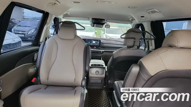 Kia Carnival Generation 4 — Фото автомобиля 18