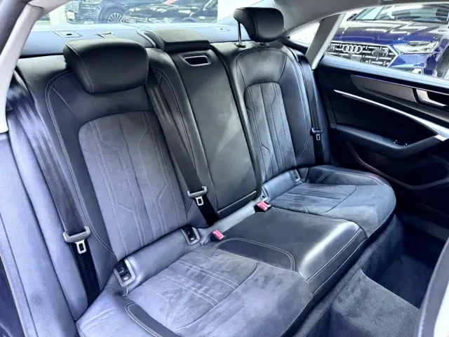 Audi A7L — Фото автомобиля 13