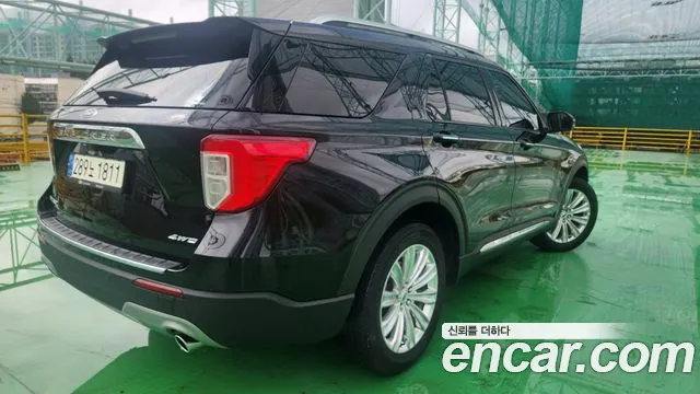 Ford Explorer 6th Gen — Фото автомобиля 6