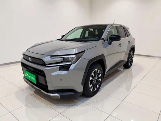 Фотография автомобиля — Toyota RAV4