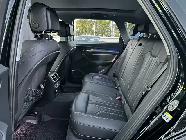 Audi Q5L — Фото автомобиля 7
