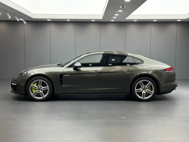 Porsche Panamera — Фото автомобиля 7