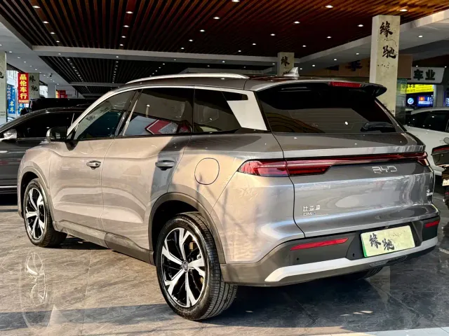 BYD Song Pro — Фото автомобиля 4