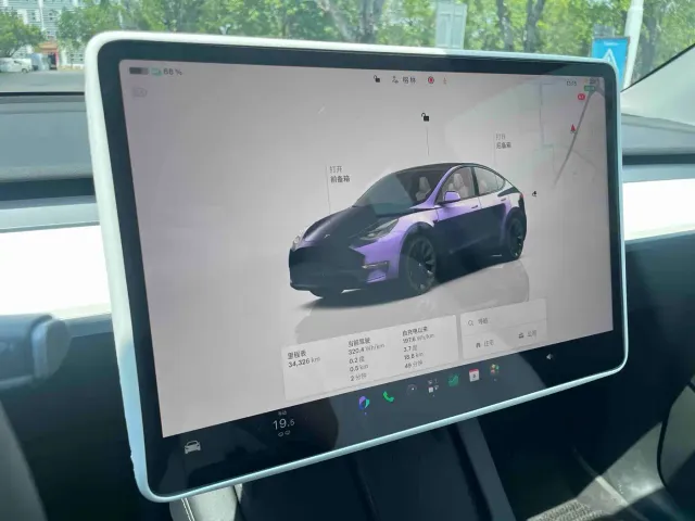 Tesla Model Y — Фото автомобиля 7