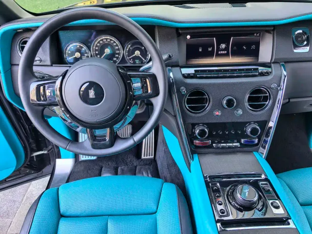Rolls-Royce Cullinan — Фото автомобиля 19