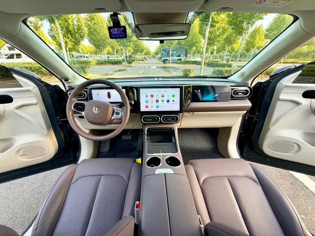 Leapmotor C11 — Фото автомобиля 9