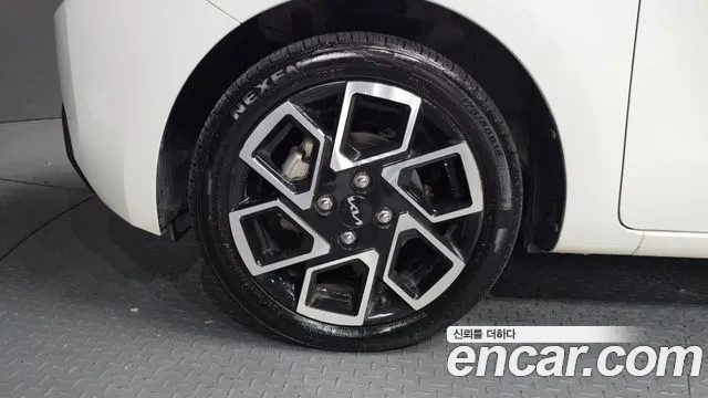 Kia RAY Новый Kia Ray Signature — Фото автомобиля 5