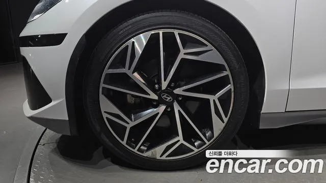 Hyundai Ioniq 6 — Фото автомобиля 5