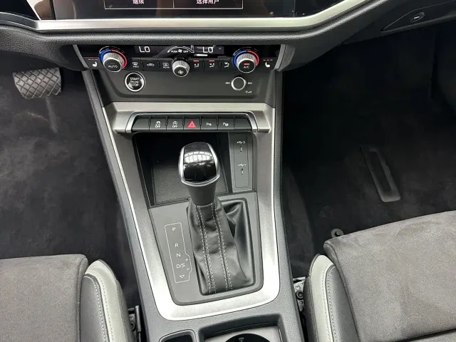 Audi Q3 — Фото автомобиля 15