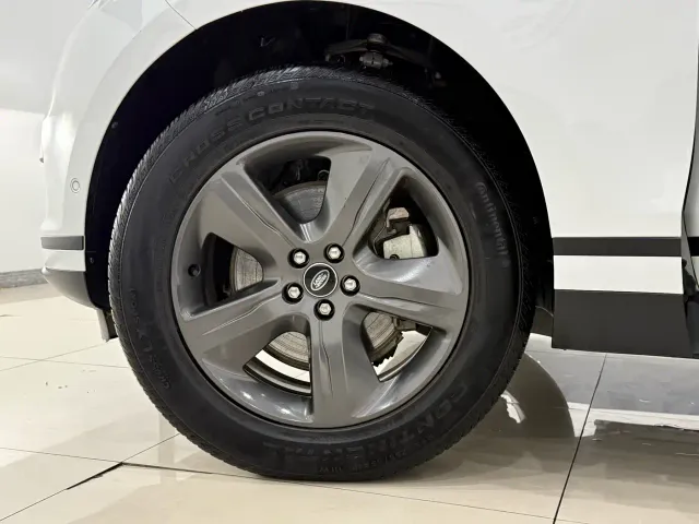 Land Rover Range Rover Velar — Фото автомобиля 26