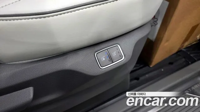 Hyundai Staria Staria 4WD Lounge 9 мест — Фото автомобиля 18