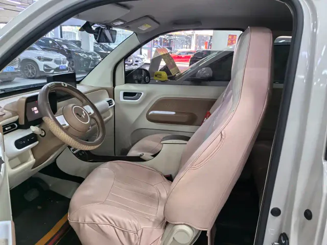 Wuling Hongguang Mini EV — Фото автомобиля 7