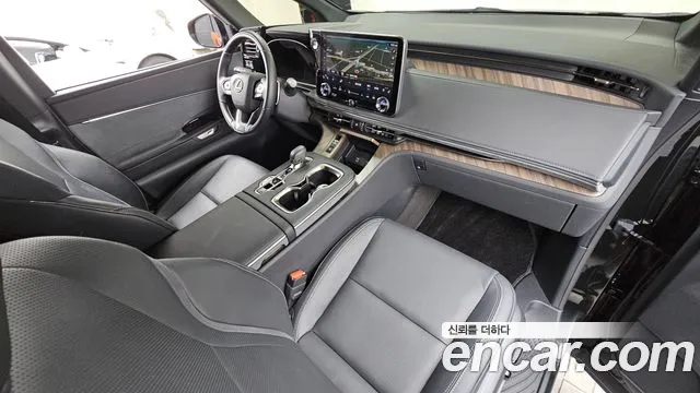 Lexus LM — Фото автомобиля 5