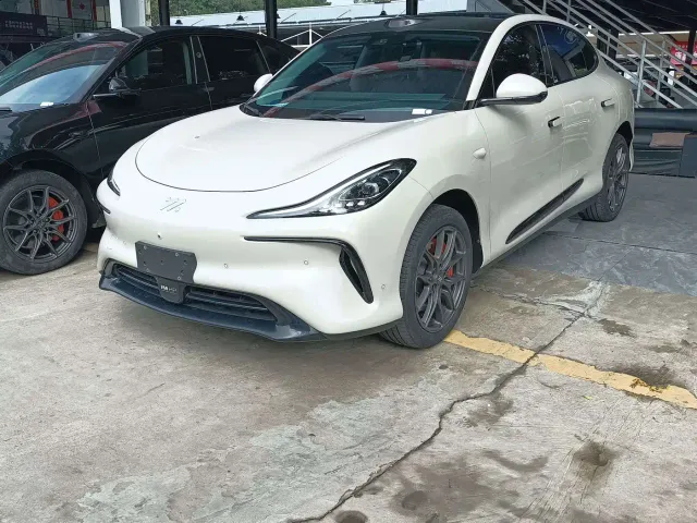 Фотография автомобиля — IM Motors LS6