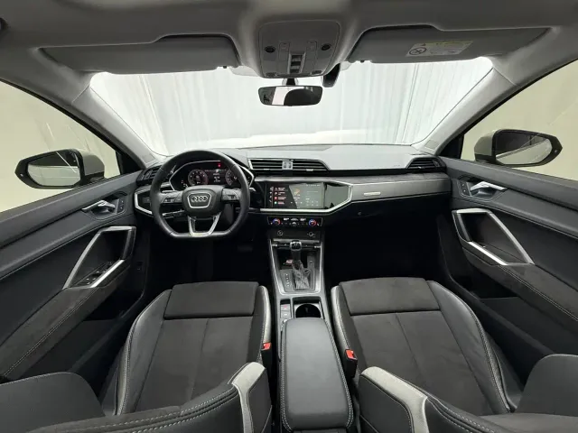 Audi Q3 — Фото автомобиля 10