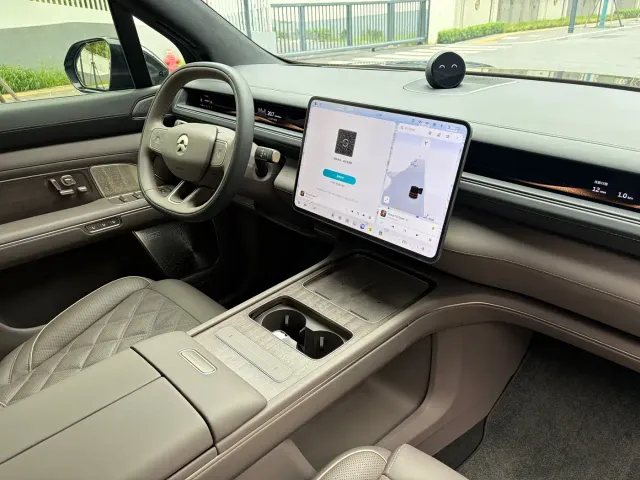 Nio ES8 — Фото автомобиля 14
