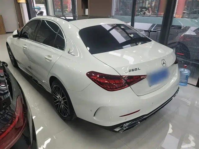 Mercedes-Benz C-Class — Фото автомобиля 4