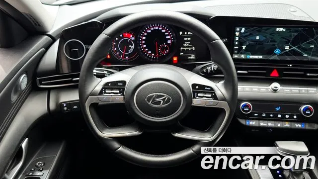 Hyundai Avante CN7 — Фото автомобиля 21
