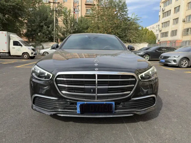 Mercedes-Benz S-Class — Фото автомобиля 2