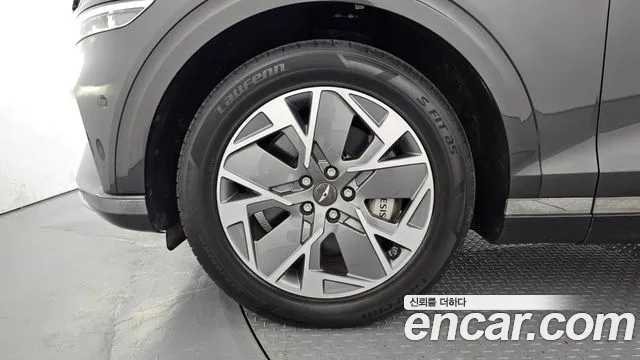 Genesis GV70 Electrified GV70 — Фото автомобиля 5