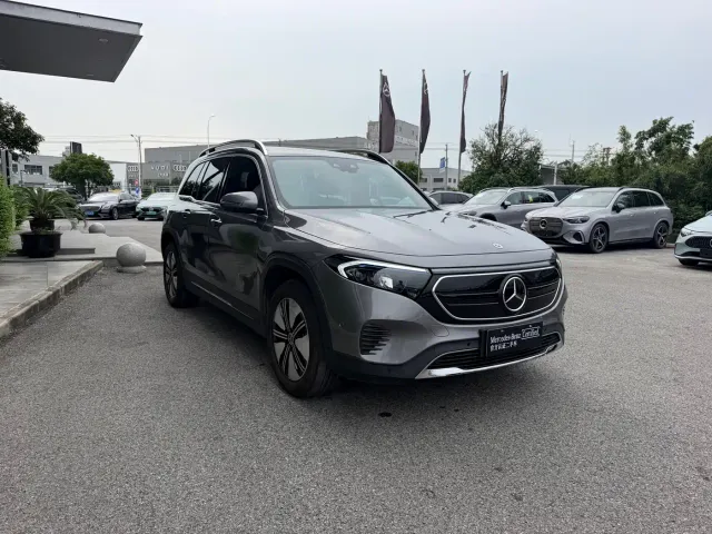 Mercedes-Benz EQB — Фото автомобиля 2
