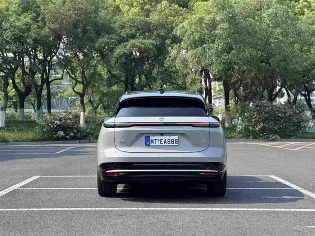 Nio ES6 — Фото автомобиля 6