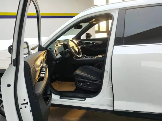 GAC Trumpchi GS8 — Фото автомобиля 9