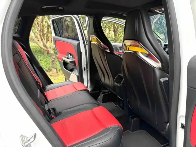 Mercedes-Benz GLA-Class AMG — Фото автомобиля 8