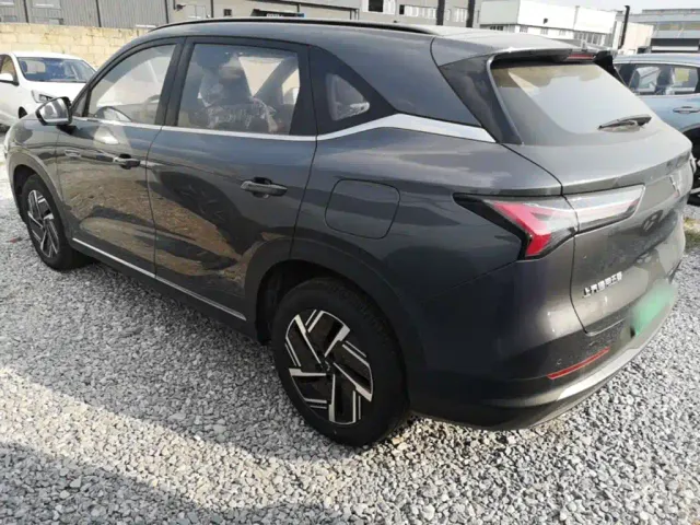 Wuling Starlight S — Фото автомобиля 4