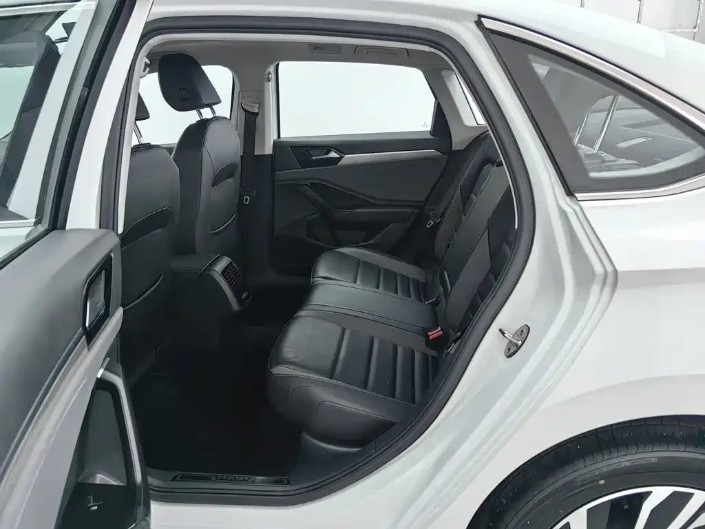 Volkswagen Sagitar 2022 280TSI DSG Surpassing Edition — Фото автомобиля 15