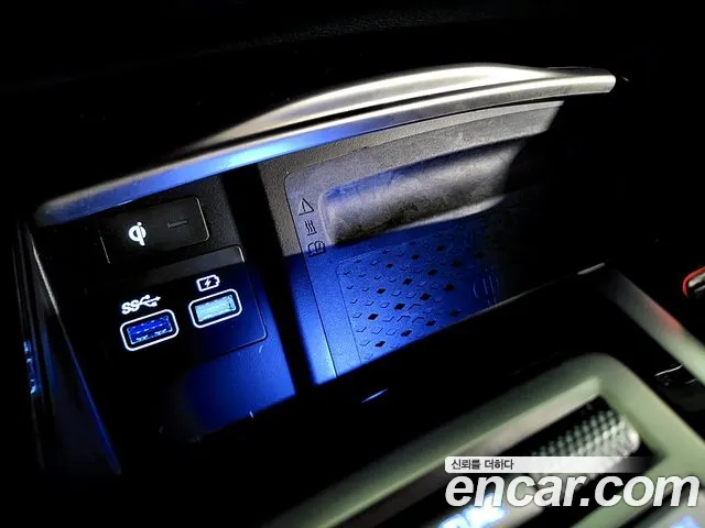 Genesis G80 Electrified G80 (RG3) — Фото автомобиля 25