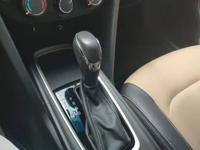 Chevrolet Monza — Фото автомобиля 9