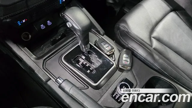 KG_Mobility_Ssangyong Rexton Новый Rexton Sport Khan Дизель 2.2 4WD — Фото автомобиля 9