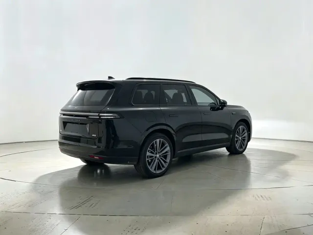 Leapmotor C16 — Фото автомобиля 8