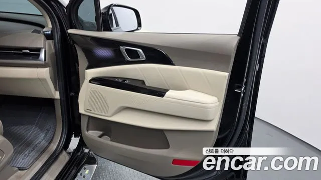Kia Canival Carnival 4 поколение Бензин 9 мест Hi-Limousine — Фото автомобиля 21