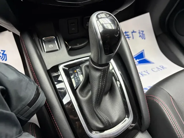 Nissan Qashqai — Фото автомобиля 14