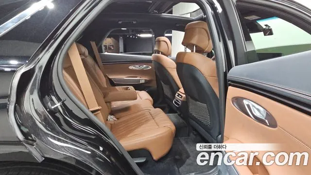 Genesis GV70 2.5T Бензин AWD — Фото автомобиля 26