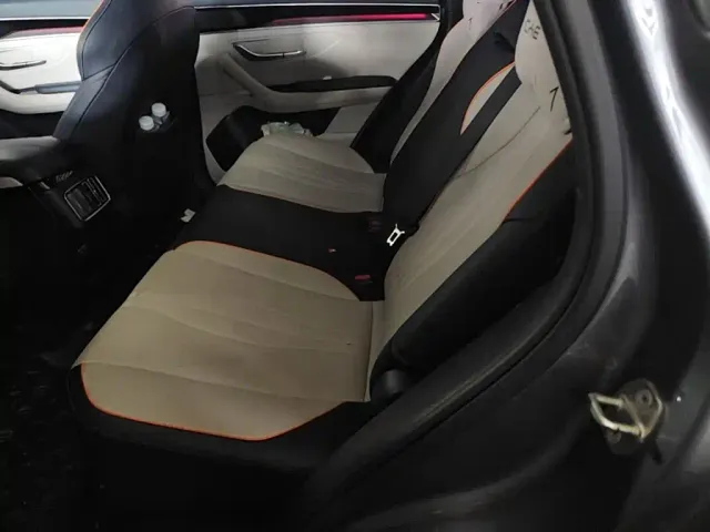 BYD Song PLUS — Фото автомобиля 16