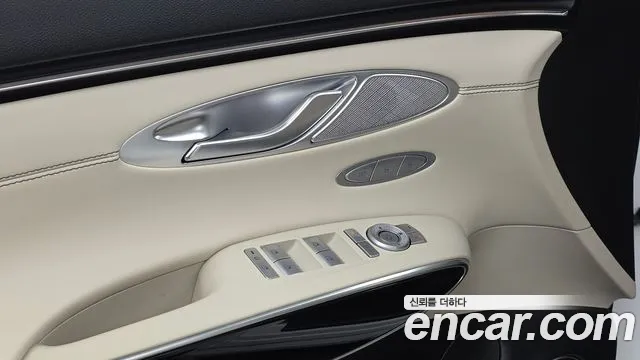 Genesis GV70 — Фото автомобиля 29