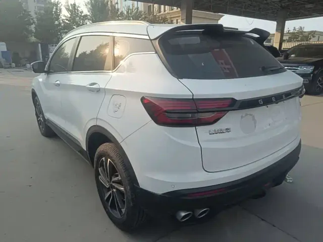 Geely Binyue — Фото автомобиля 4