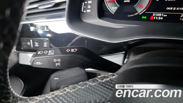 Audi Q7 55 TFSI quattro Premium — Фото автомобиля 27