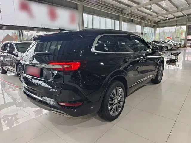 Buick Enclave — Фото автомобиля 15