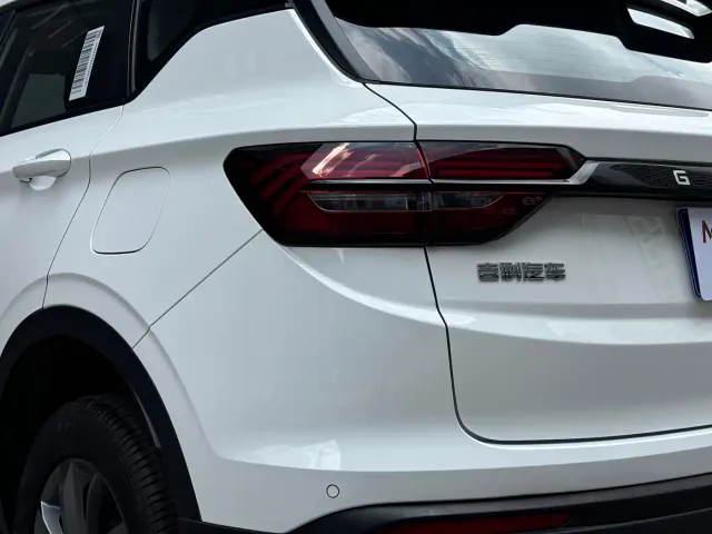 Geely Binyue — Фото автомобиля 27