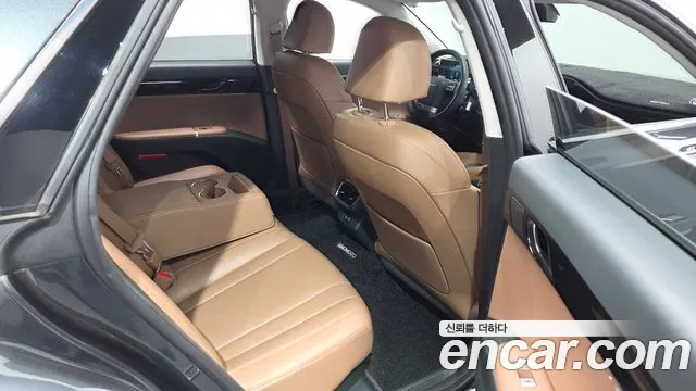 Hyundai Grandeur GN7 — Фото автомобиля 18