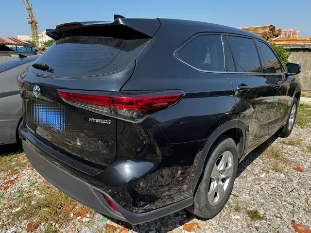 Toyota Highlander — Фото автомобиля 3