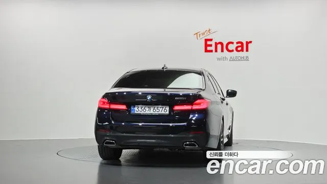BMW 5 Series G30 — Фото автомобиля 4