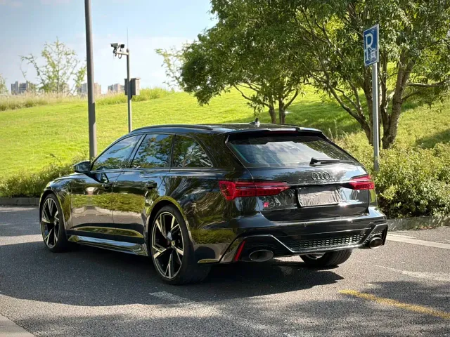 Audi RS 6 — Фото автомобиля 8